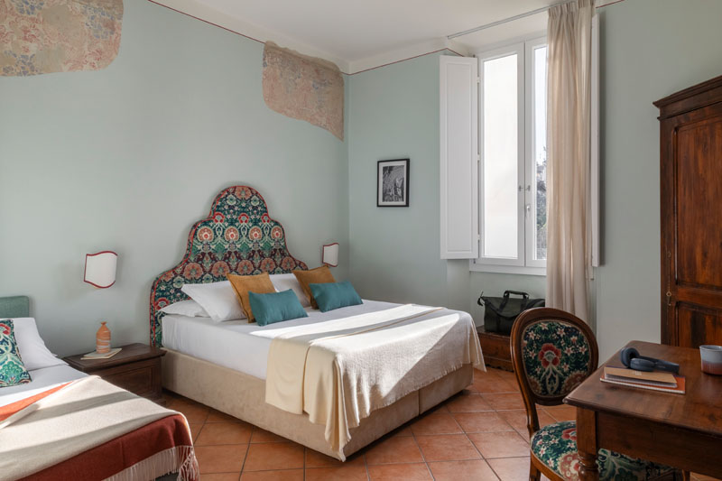 Bright Triple room with ensuite bathroom and desk - The Galileo Hotel, BZAR hotels in Florence